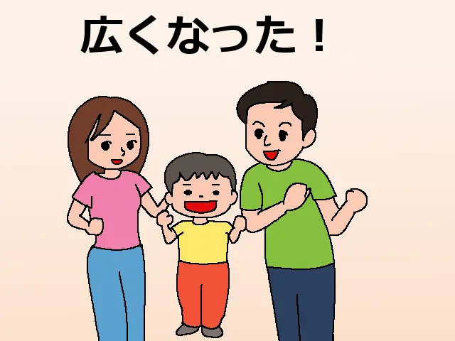 壁紙を貼り替えただけで「部屋が広くなった！」と喜ぶ家族